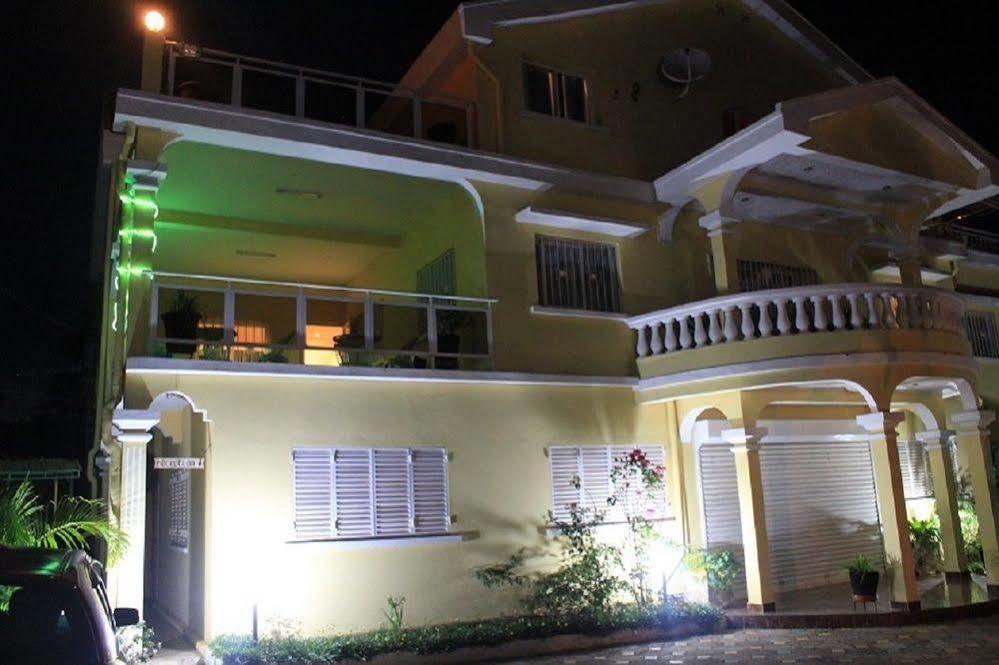 K.méléon-Hôtel Antananarivo Kültér fotó