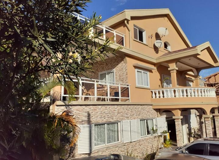 K.méléon-Hôtel Antananarivo Kültér fotó